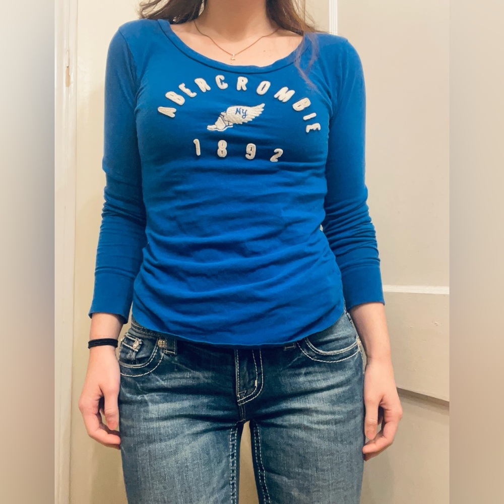 Abercrombie & Fitch Vintage Y2K Long Sleeve Blue Logo Cotton Tee - Size Medium
